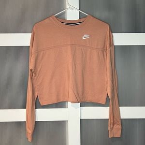 Women’s Nike XS crop long sleeve